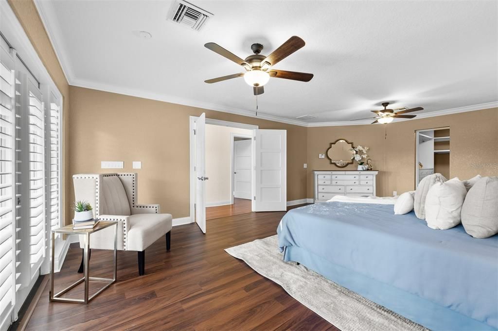 For Sale: $995,000 (4 beds, 4 baths, 4055 Square Feet)