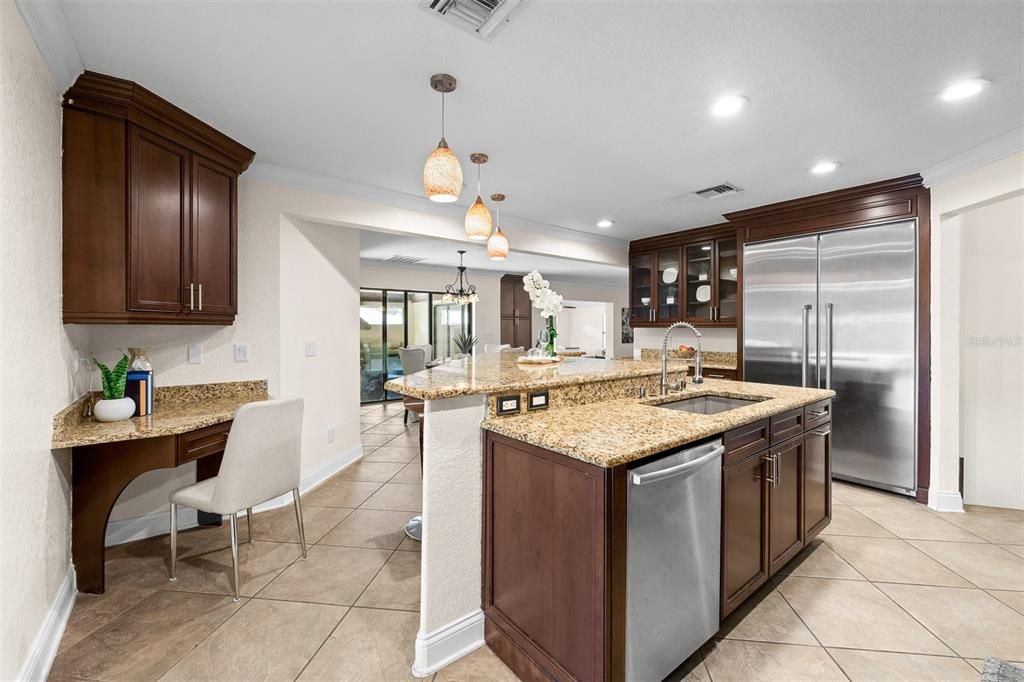 For Sale: $995,000 (4 beds, 4 baths, 4055 Square Feet)