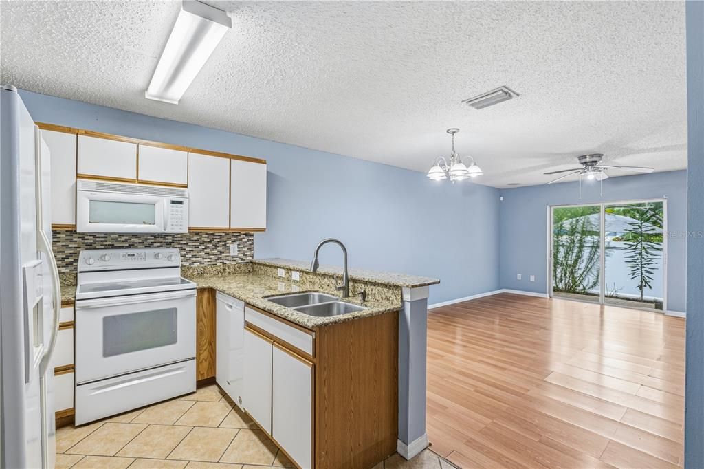 En Venta: $290,000 (3 camas, 2 baños, 1524 Pies cuadrados)