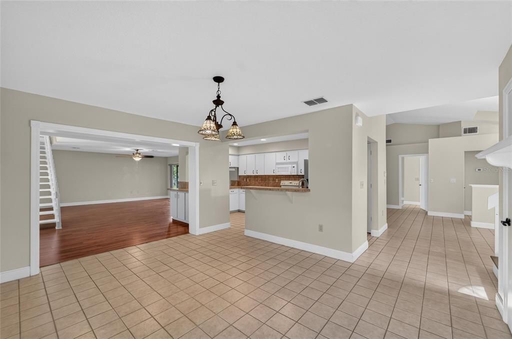 For Sale: $464,900 (4 beds, 3 baths, 2950 Square Feet)