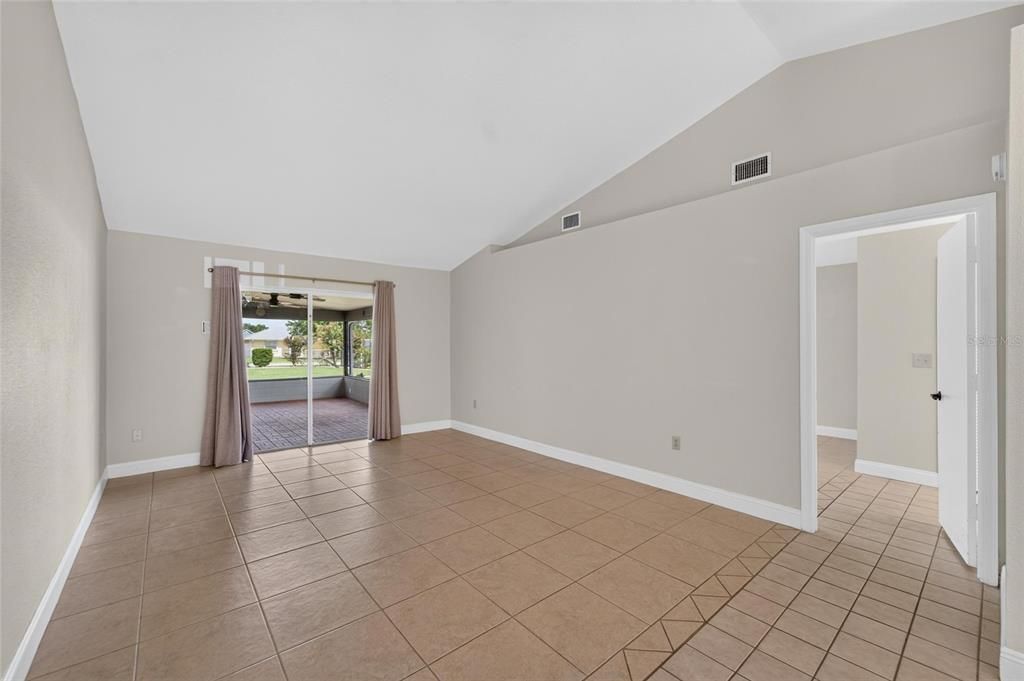 For Sale: $464,900 (4 beds, 3 baths, 2950 Square Feet)