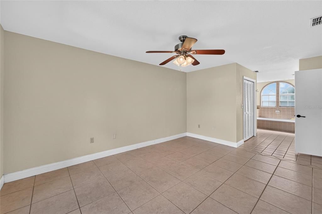 For Sale: $464,900 (4 beds, 3 baths, 2950 Square Feet)