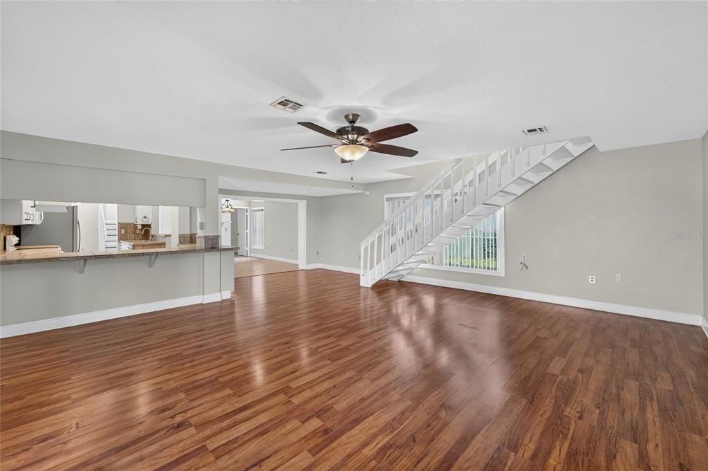 For Sale: $464,900 (4 beds, 3 baths, 2950 Square Feet)