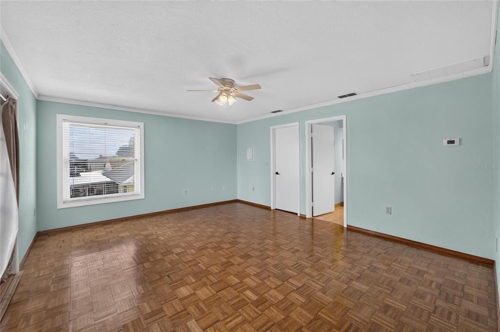 For Sale: $464,900 (4 beds, 3 baths, 2950 Square Feet)
