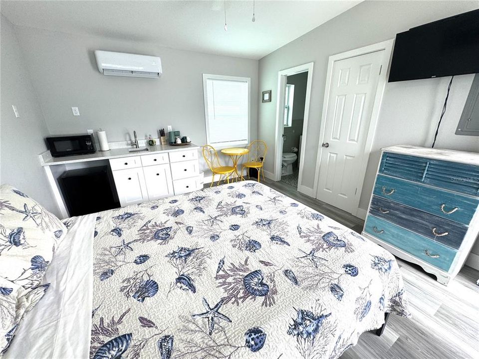 En Venta: $249,900 (0 camas, 1 baños, 240 Pies cuadrados)