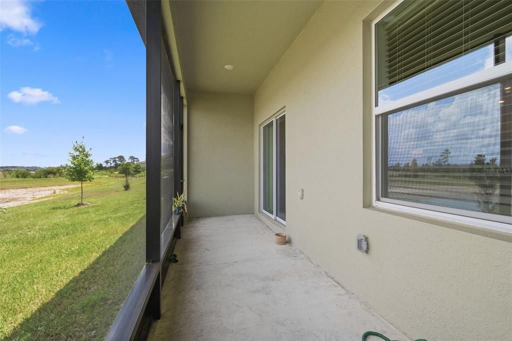На продажу: $305,000 (3 спален, 2 ванн, 1601 Квадратных фут)