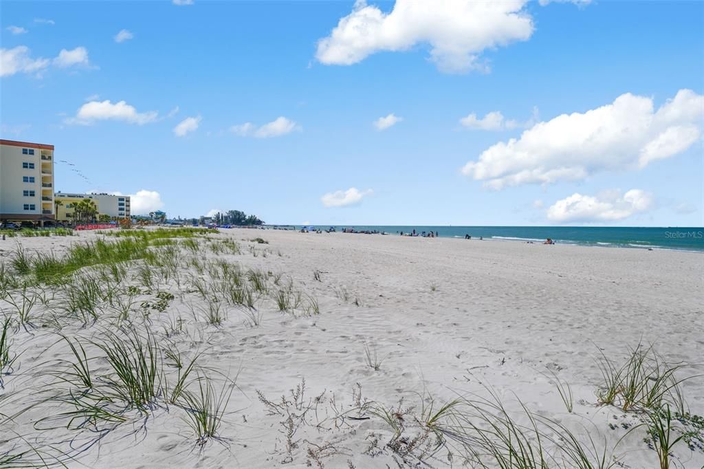На продажу: $2,500,000 (0.16 acres)