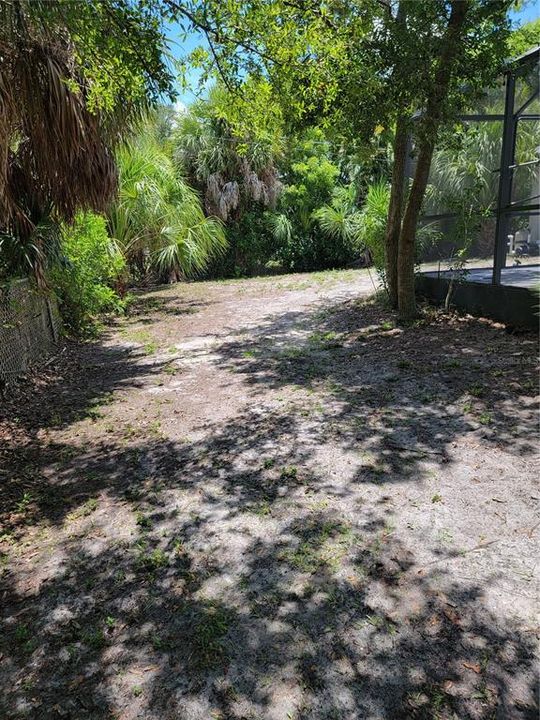 For Sale: $330,000 (3 beds, 2 baths, 1953 Square Feet)
