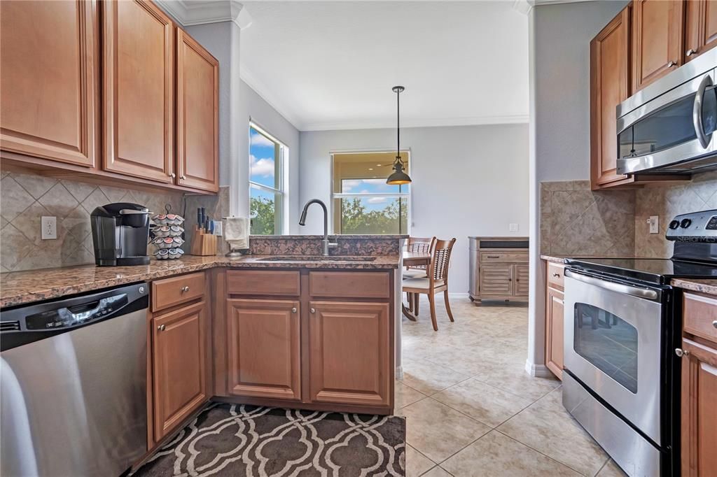 En Venta: $495,000 (3 camas, 2 baños, 2108 Pies cuadrados)