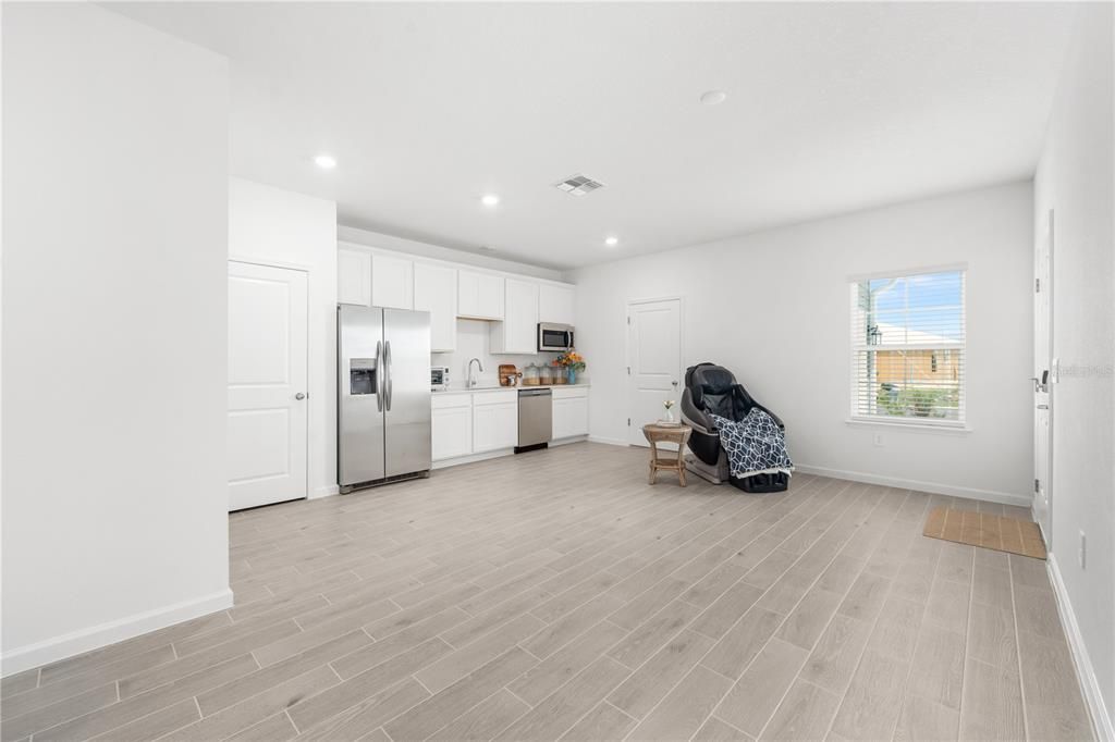 For Sale: $474,800 (4 beds, 3 baths, 2983 Square Feet)