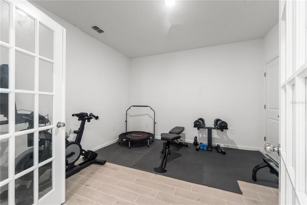 For Sale: $474,800 (4 beds, 3 baths, 2983 Square Feet)