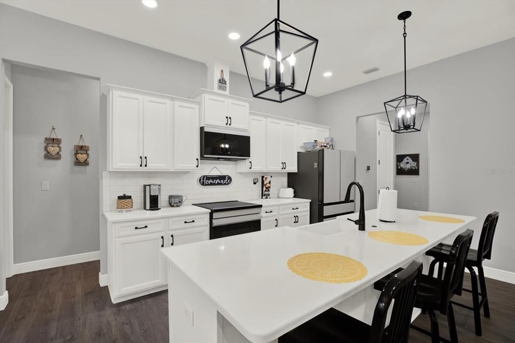 En Venta: $480,000 (3 camas, 2 baños, 2094 Pies cuadrados)
