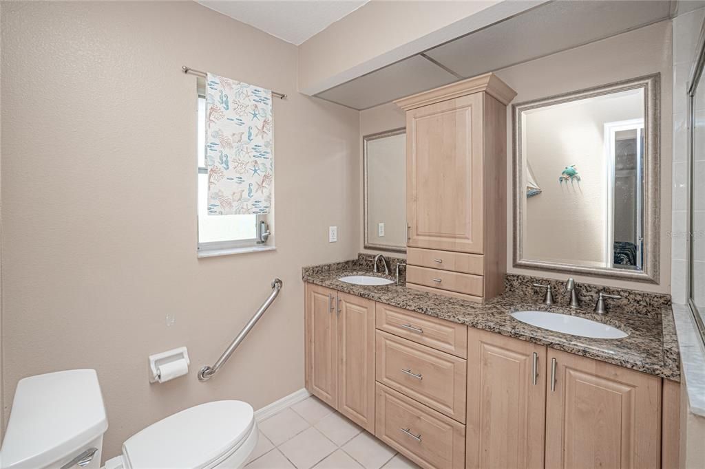 Active With Contract: $279,000 (3 beds, 2 baths, 1842 Square Feet)