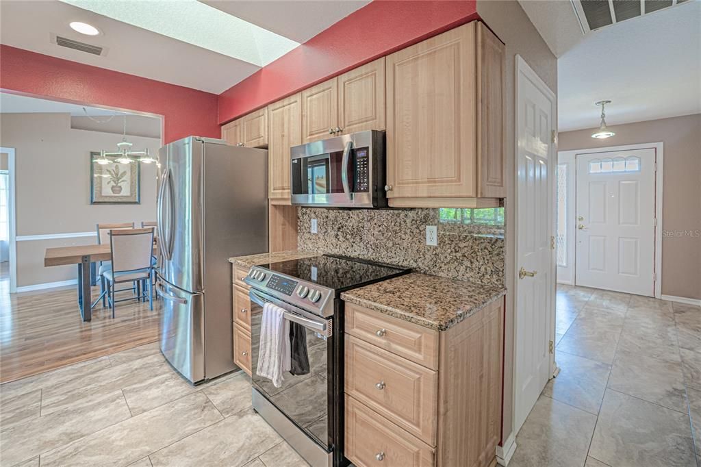 Active With Contract: $279,000 (3 beds, 2 baths, 1842 Square Feet)
