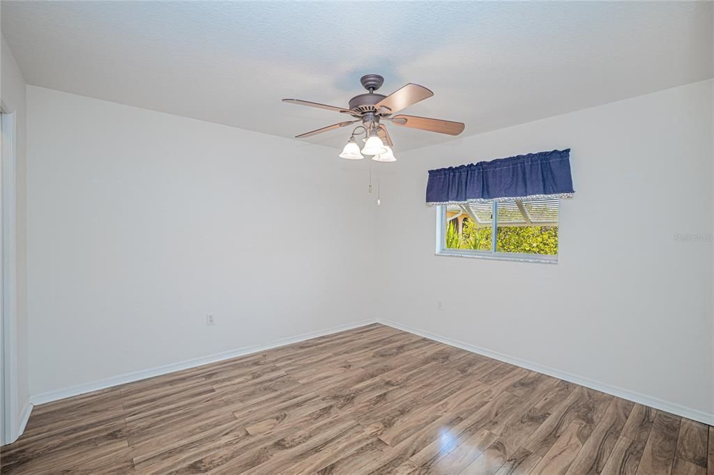 Active With Contract: $279,000 (3 beds, 2 baths, 1842 Square Feet)