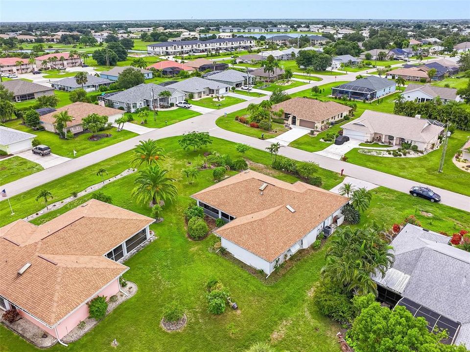 Active With Contract: $279,000 (3 beds, 2 baths, 1842 Square Feet)