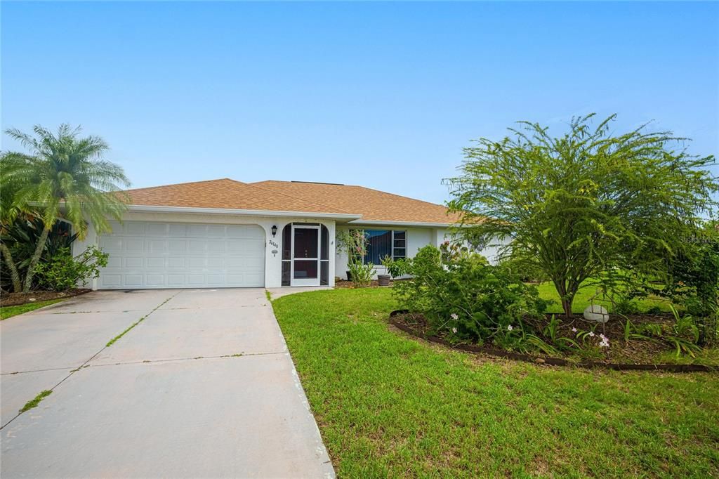 Active With Contract: $279,000 (3 beds, 2 baths, 1842 Square Feet)