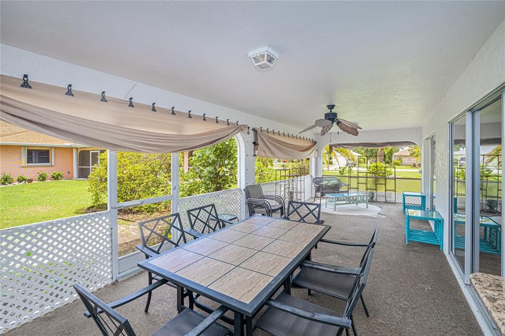 Active With Contract: $279,000 (3 beds, 2 baths, 1842 Square Feet)