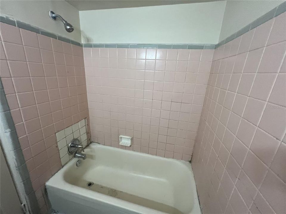 В аренду: $1,295 (2 спален, 1 ванн, 714 Квадратных фут)
