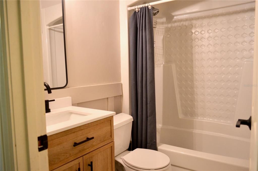 For Rent: $2,700 (4 beds, 3 baths, 2325 Square Feet)