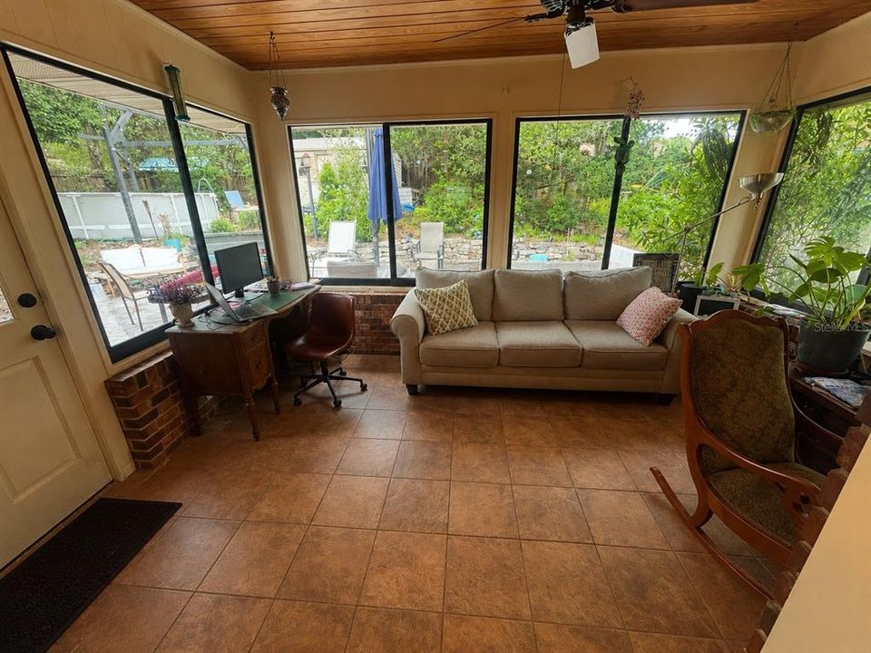 В аренду: $2,900 (4 спален, 3 ванн, 2325 Квадратных фут)