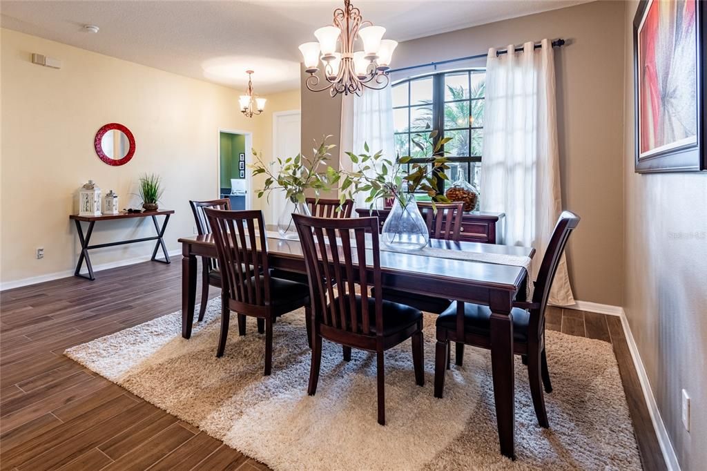 En Venta: $620,000 (5 camas, 3 baños, 3491 Pies cuadrados)