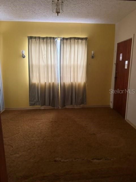 En Venta: $275,000 (3 camas, 2 baños, 1337 Pies cuadrados)