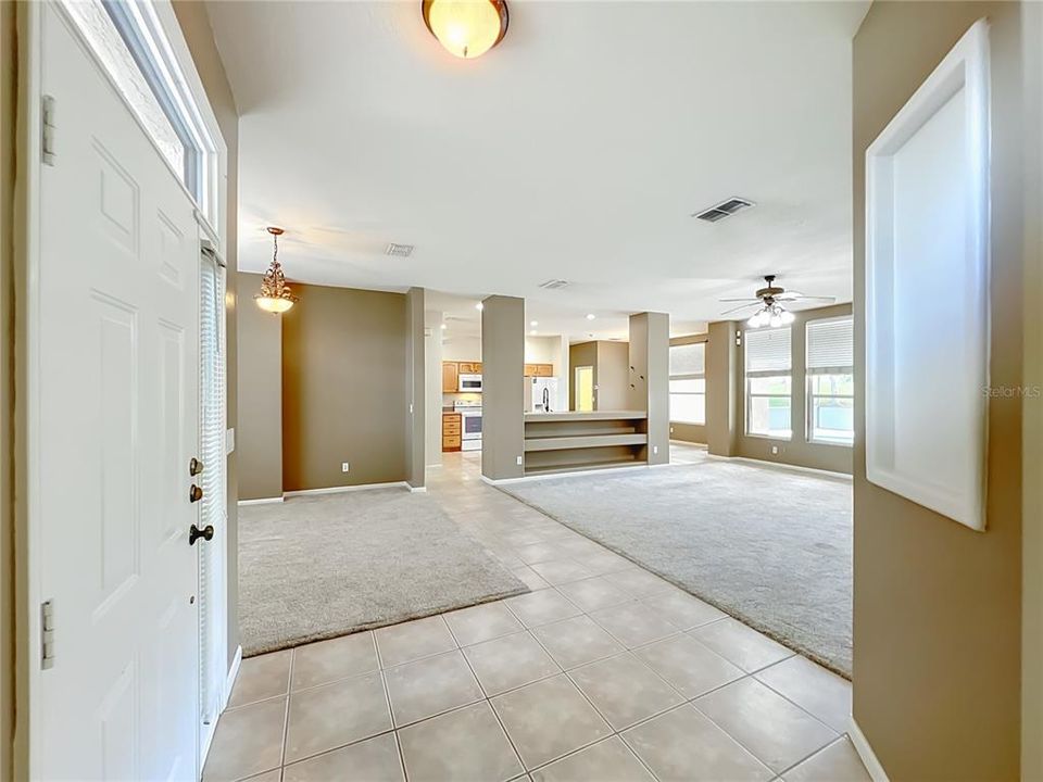En Venta: $539,000 (3 camas, 2 baños, 1955 Pies cuadrados)