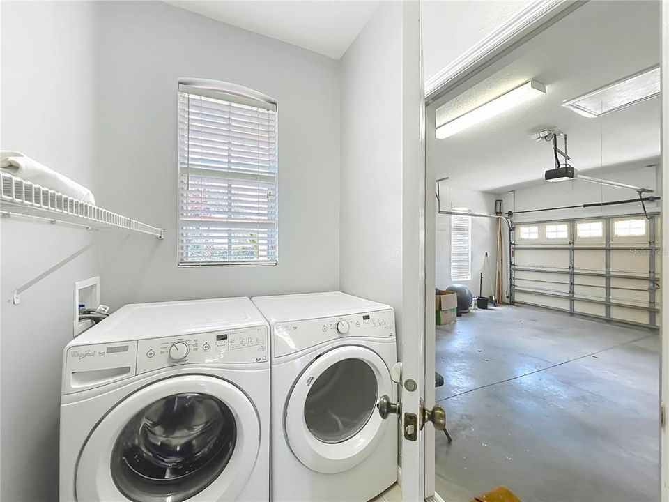 En Venta: $539,000 (3 camas, 2 baños, 1955 Pies cuadrados)