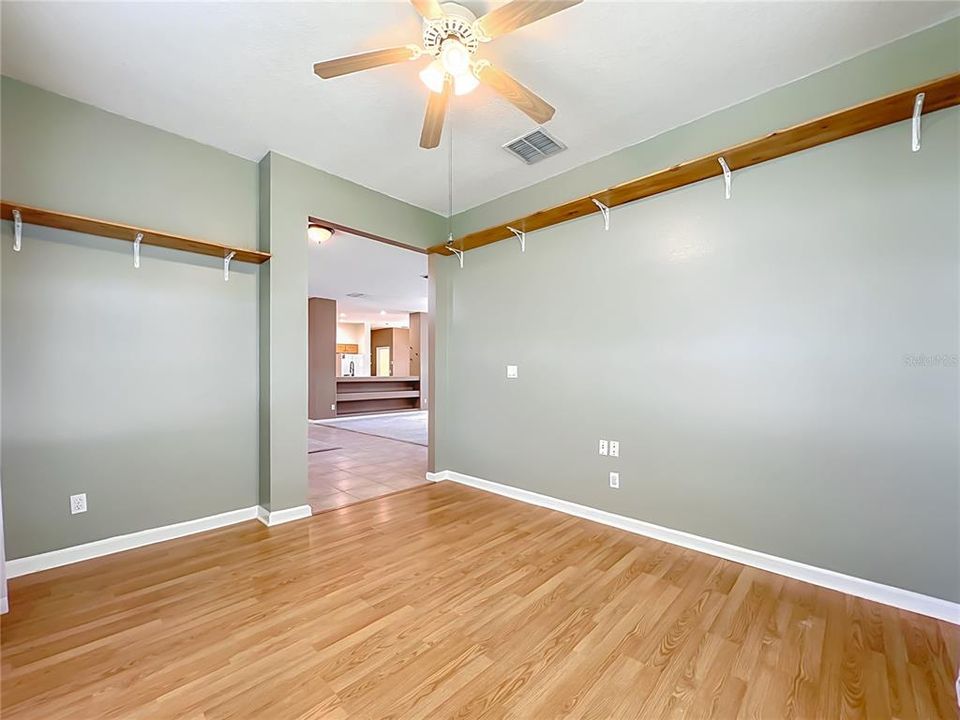 En Venta: $539,000 (3 camas, 2 baños, 1955 Pies cuadrados)