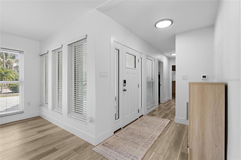 En Venta: $600,000 (3 camas, 2 baños, 2187 Pies cuadrados)