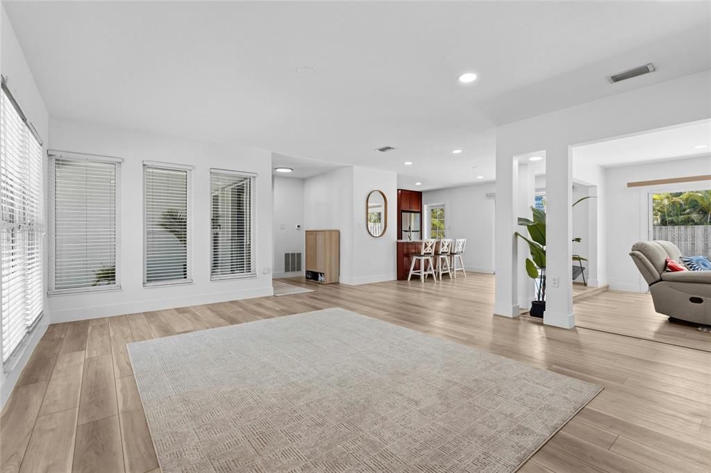 En Venta: $600,000 (3 camas, 2 baños, 2187 Pies cuadrados)