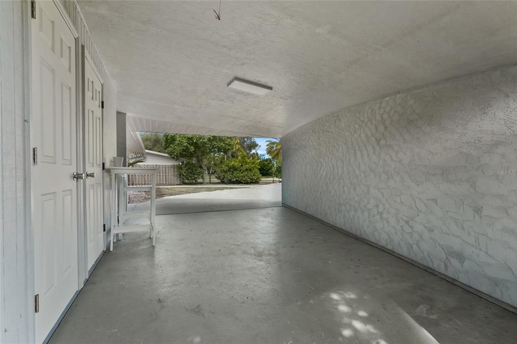 En Venta: $600,000 (3 camas, 2 baños, 2187 Pies cuadrados)