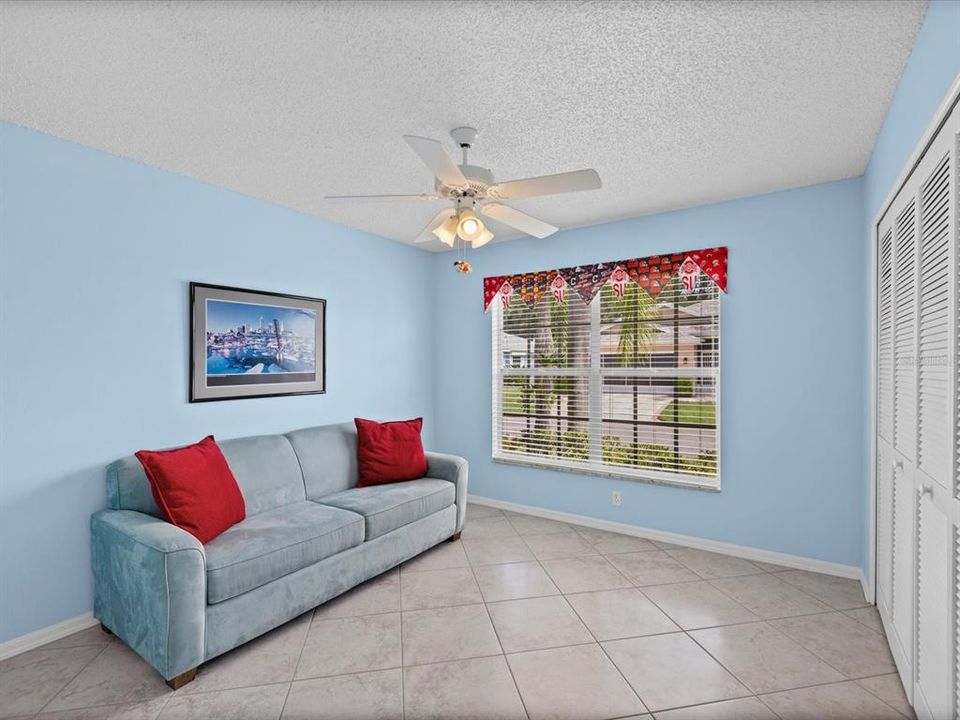 For Sale: $190,000 (2 beds, 2 baths, 1336 Square Feet)