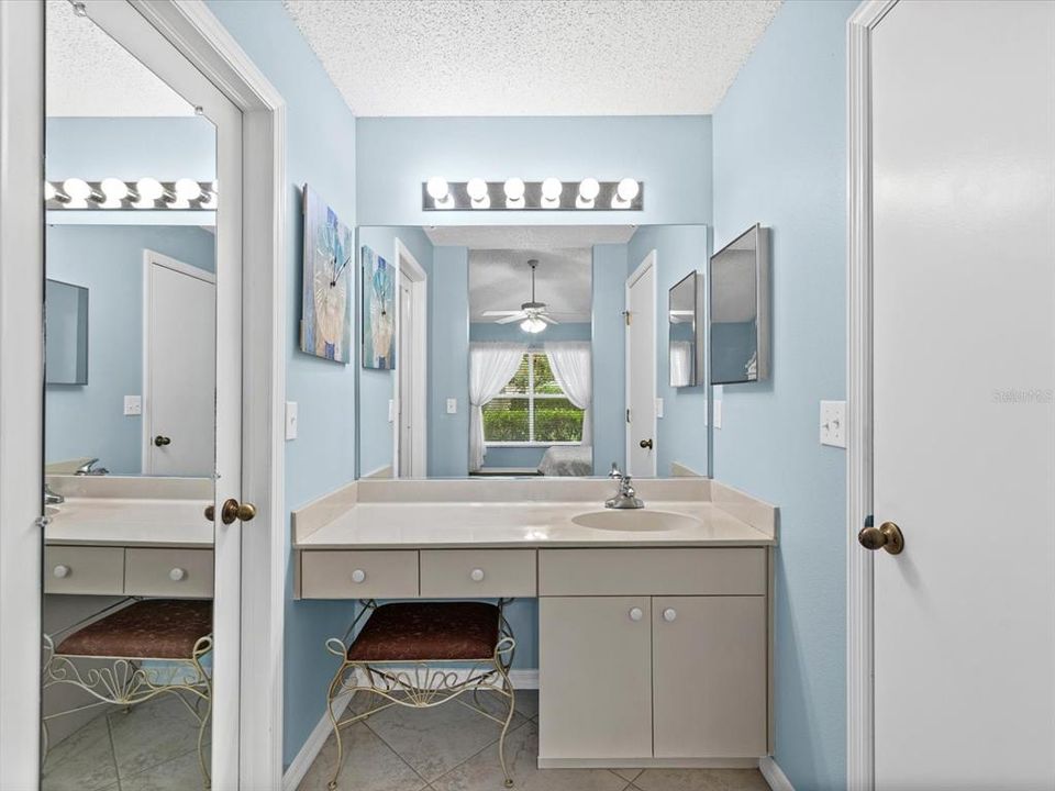 For Sale: $190,000 (2 beds, 2 baths, 1336 Square Feet)