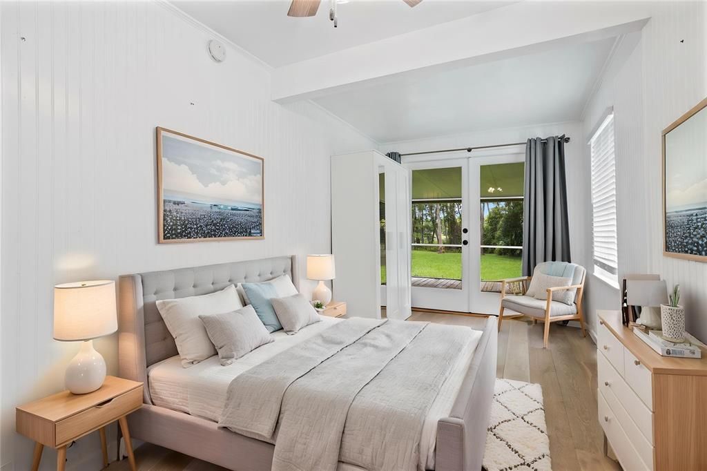 For Sale: $320,250 (2 beds, 1 baths, 861 Square Feet)