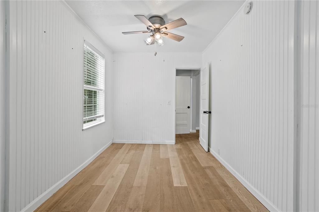 For Sale: $320,250 (2 beds, 1 baths, 861 Square Feet)
