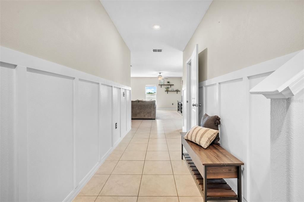 En Venta: $449,000 (5 camas, 2 baños, 2215 Pies cuadrados)