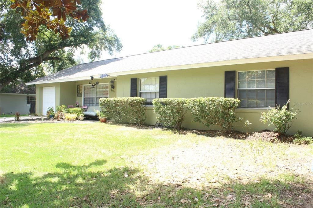 En Venta: $230,000 (3 camas, 2 baños, 1172 Pies cuadrados)