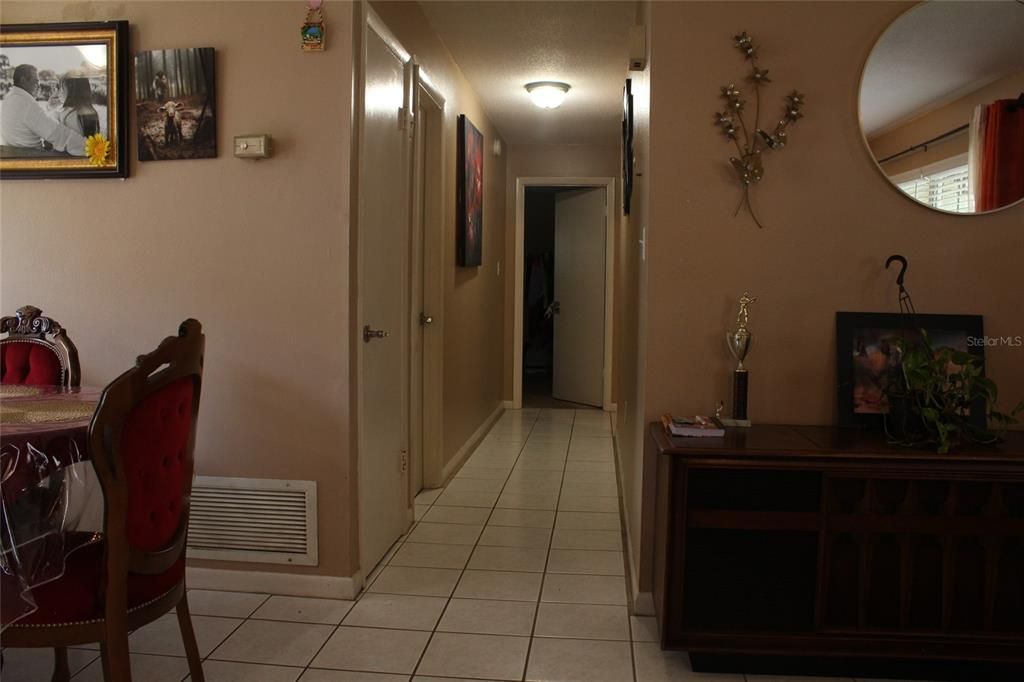 En Venta: $230,000 (3 camas, 2 baños, 1172 Pies cuadrados)