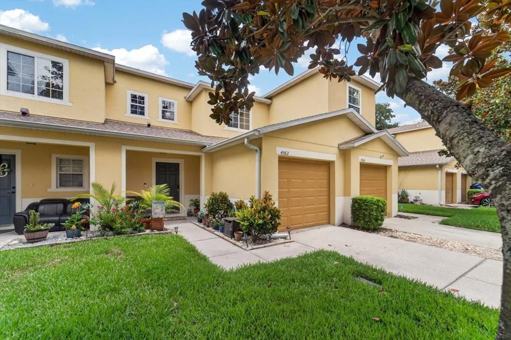 For Sale: $239,000 (2 beds, 2 baths, 1364 Square Feet)