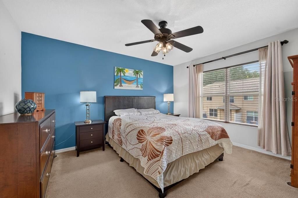 For Sale: $239,000 (2 beds, 2 baths, 1364 Square Feet)