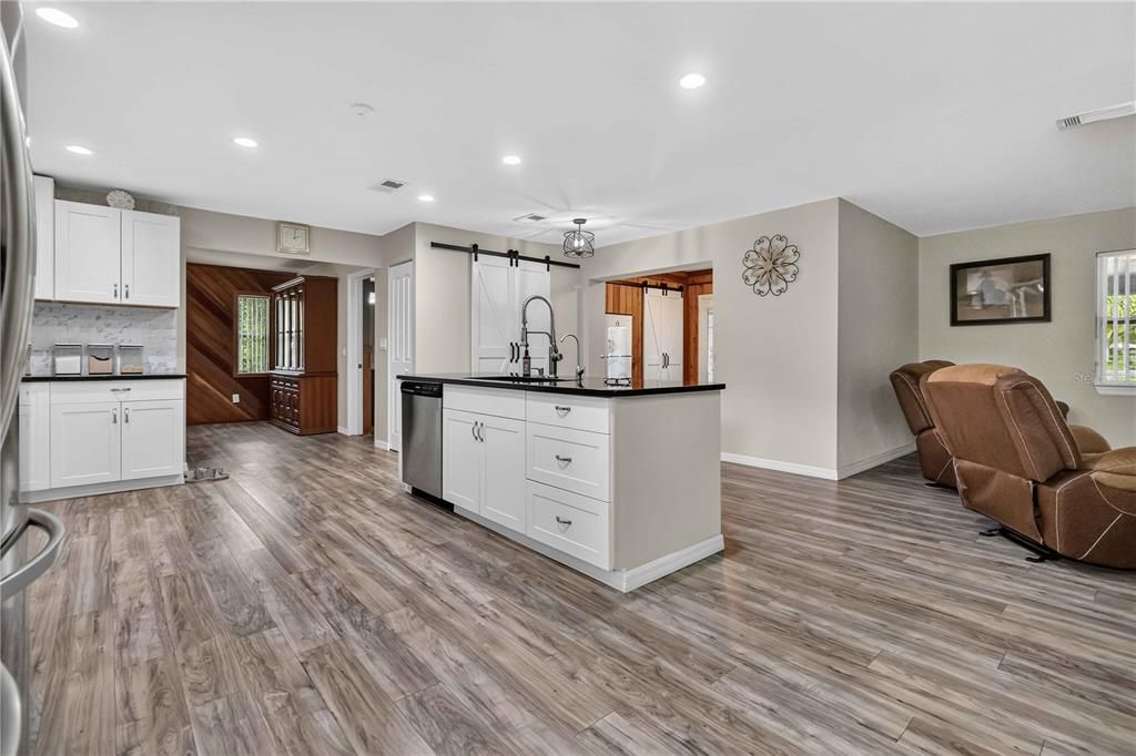 For Sale: $505,000 (3 beds, 2 baths, 1824 Square Feet)