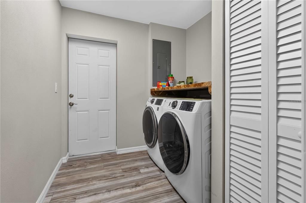 For Sale: $505,000 (3 beds, 2 baths, 1824 Square Feet)