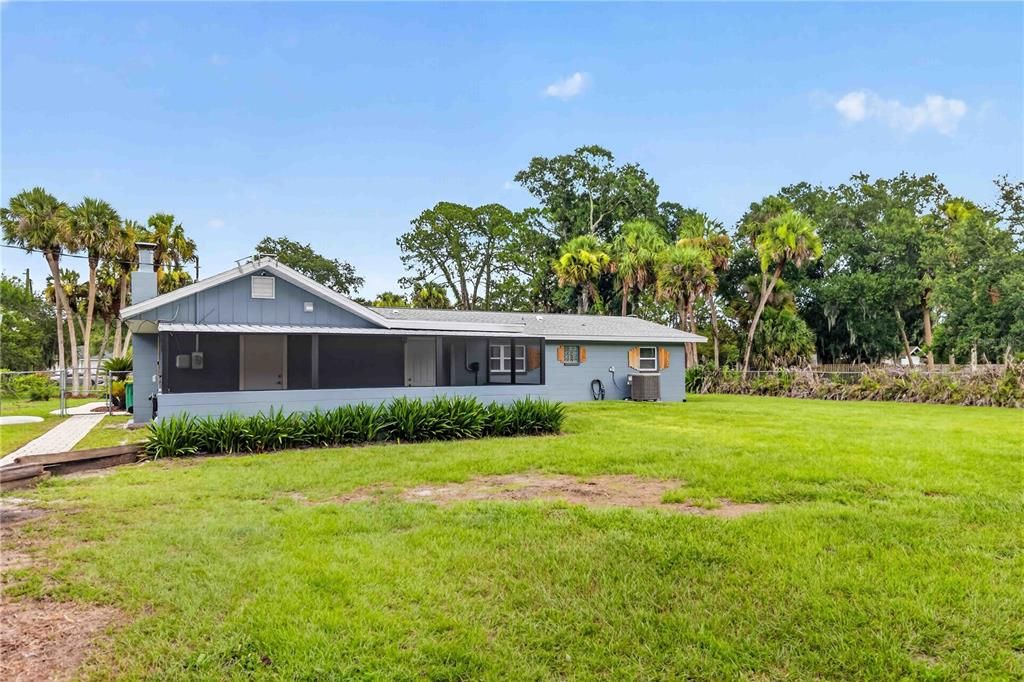 For Sale: $505,000 (3 beds, 2 baths, 1824 Square Feet)