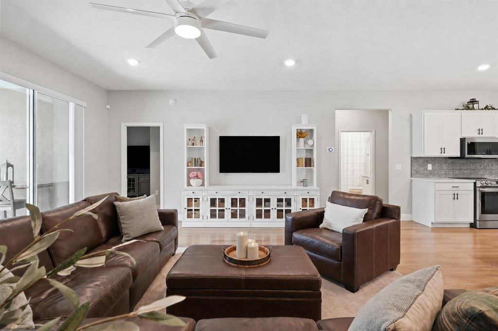 For Sale: $569,900 (4 beds, 2 baths, 2410 Square Feet)