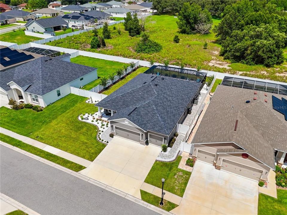 For Sale: $569,900 (4 beds, 2 baths, 2410 Square Feet)