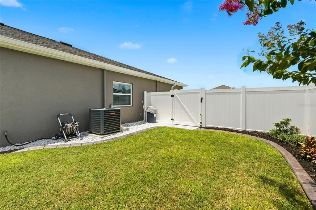 For Sale: $569,900 (4 beds, 2 baths, 2410 Square Feet)