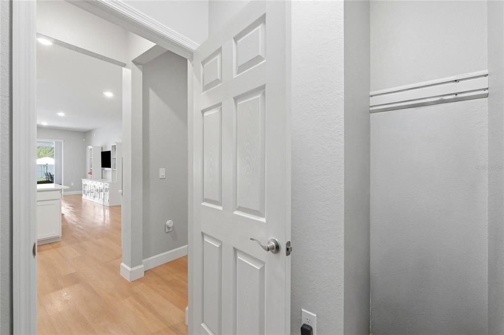 For Sale: $569,900 (4 beds, 2 baths, 2410 Square Feet)