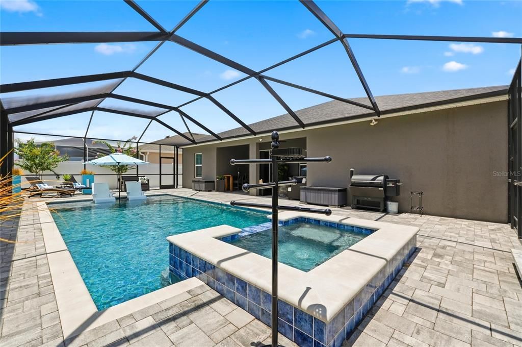 For Sale: $569,900 (4 beds, 2 baths, 2410 Square Feet)